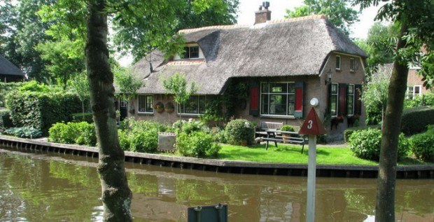 giethoorn-4-620x317.jpg