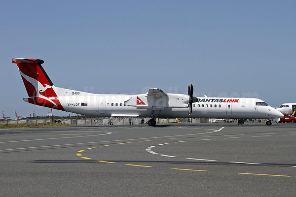 QANTAS%20Link%20DHC-8-400%20VH-LQF%20%28QANTAS%2007%29%28Grd%29%20BNE%20%28PTG%29%2846%29-M.jpg