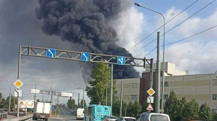 Oil depot on fire in Russian St Petersburg