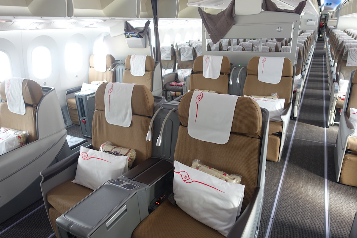 Kenya-Airways-Business-Class-787-12.jpg