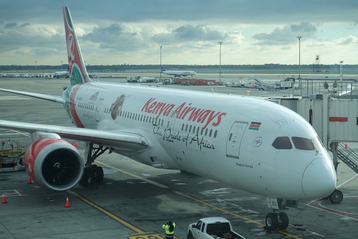 Kenya-Airways-Business-Class-787-4.jpg