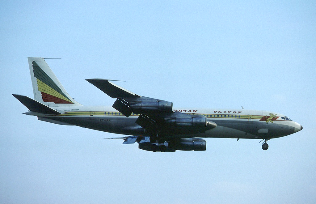 Ethiopian_Airlines_Boeing_720B_ET-AAH_LHR_1982-5-29.png