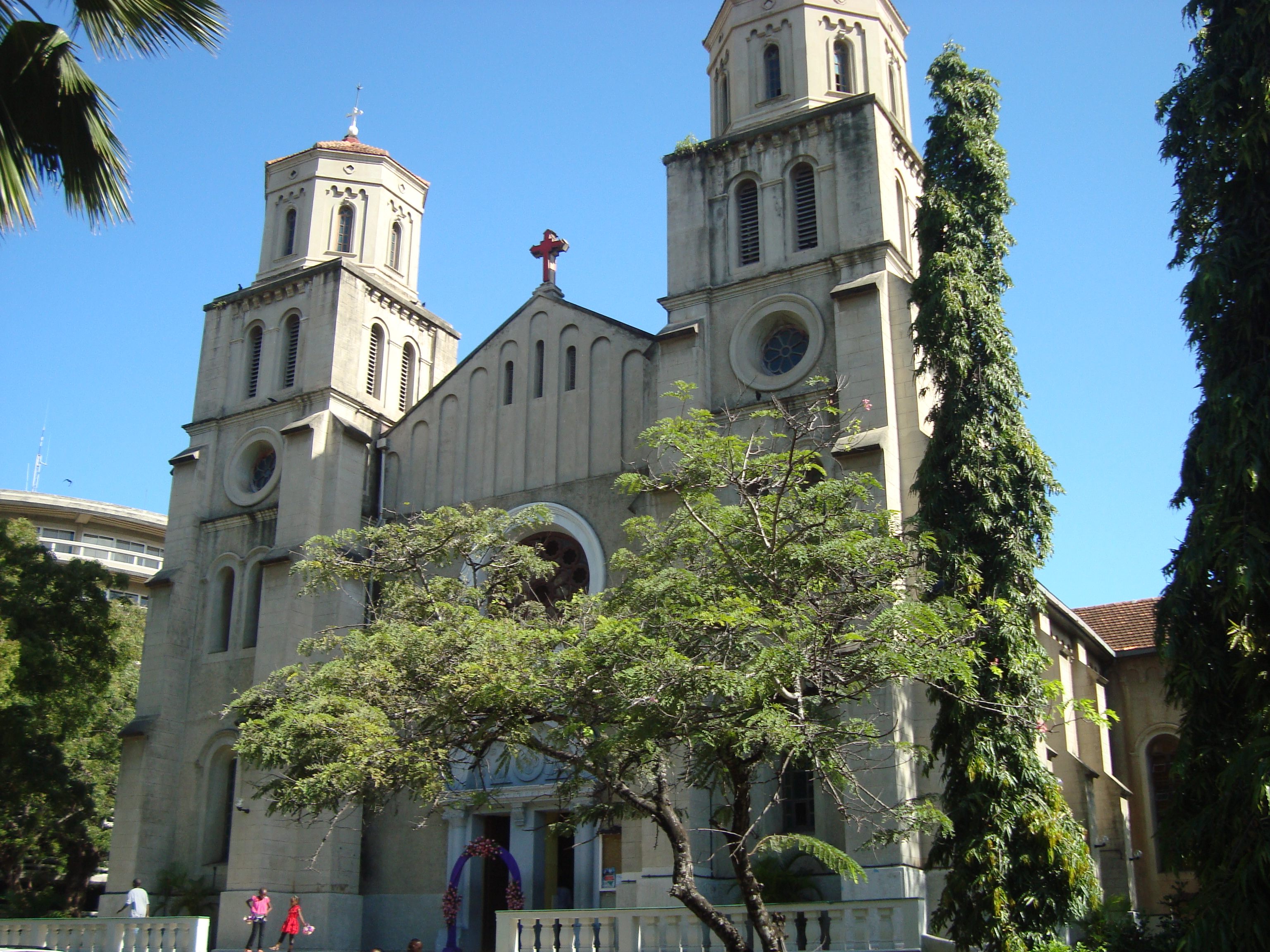 Catholic_Church_in_Mombasa.JPG