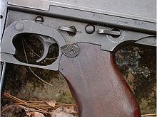 220px-Thompson_submachine_gun_Firecontrols.jpg