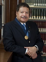 185px-Ahmed_Zewail_HD2009_Othmer_Gold_Medal_portrait.JPG