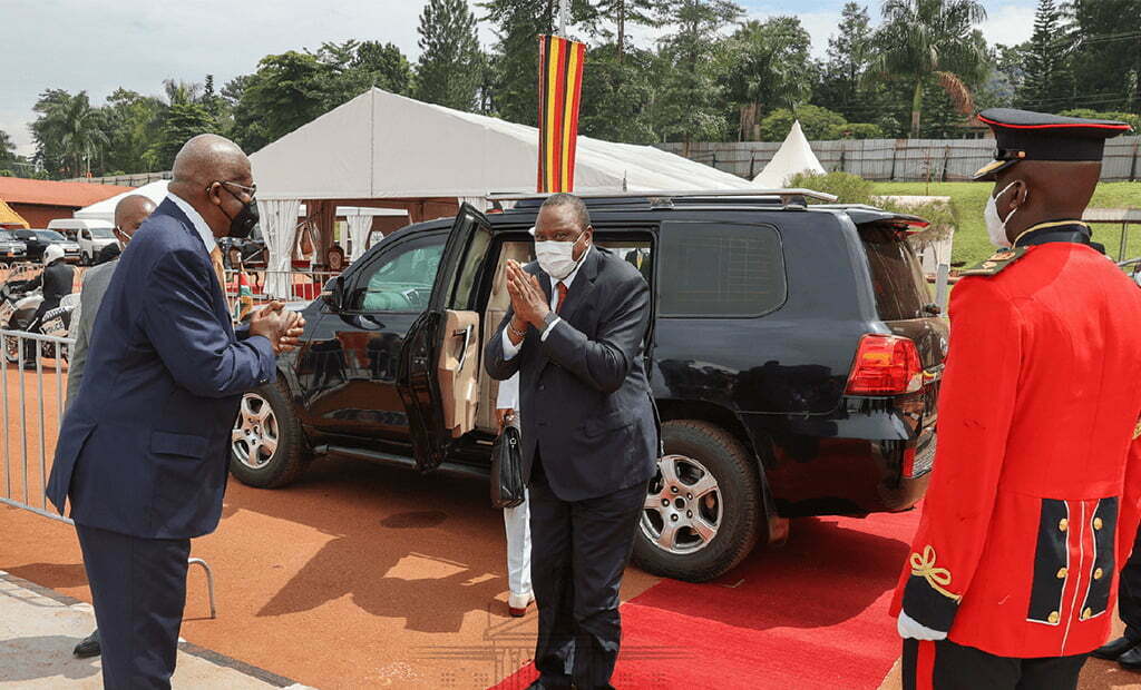Kenyan President Uhuru Kenyatta attends President Yoweri Museveni's inauguration ceremony