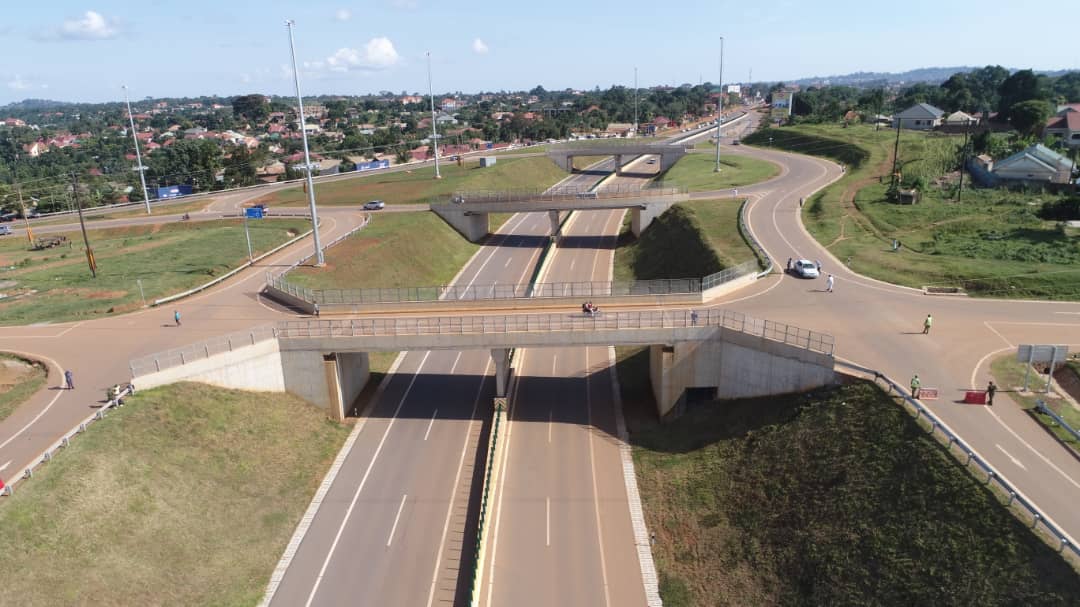 A-section-of-the-Kampala-Entebbe-expressway.jpg