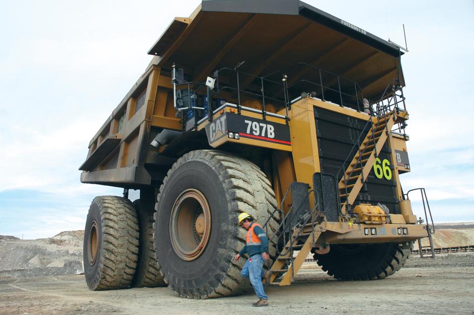  This is the biggest truck produced by Caterpillar